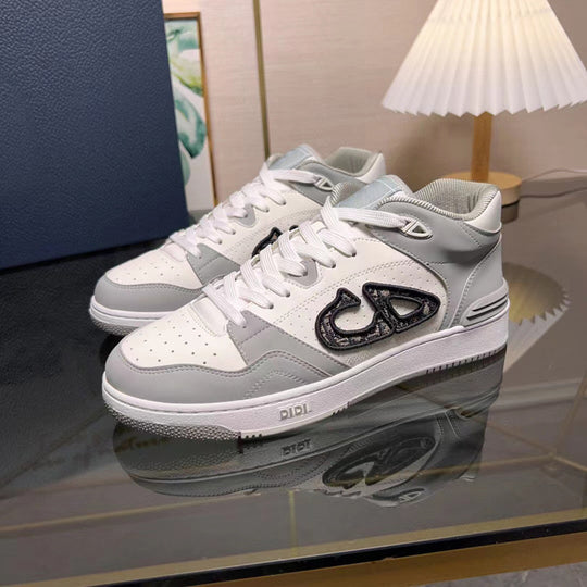 Damen Hochwertige Sneakers mit atmungsaktiver Materialtechnologie und stabiler Dämpfung R&B