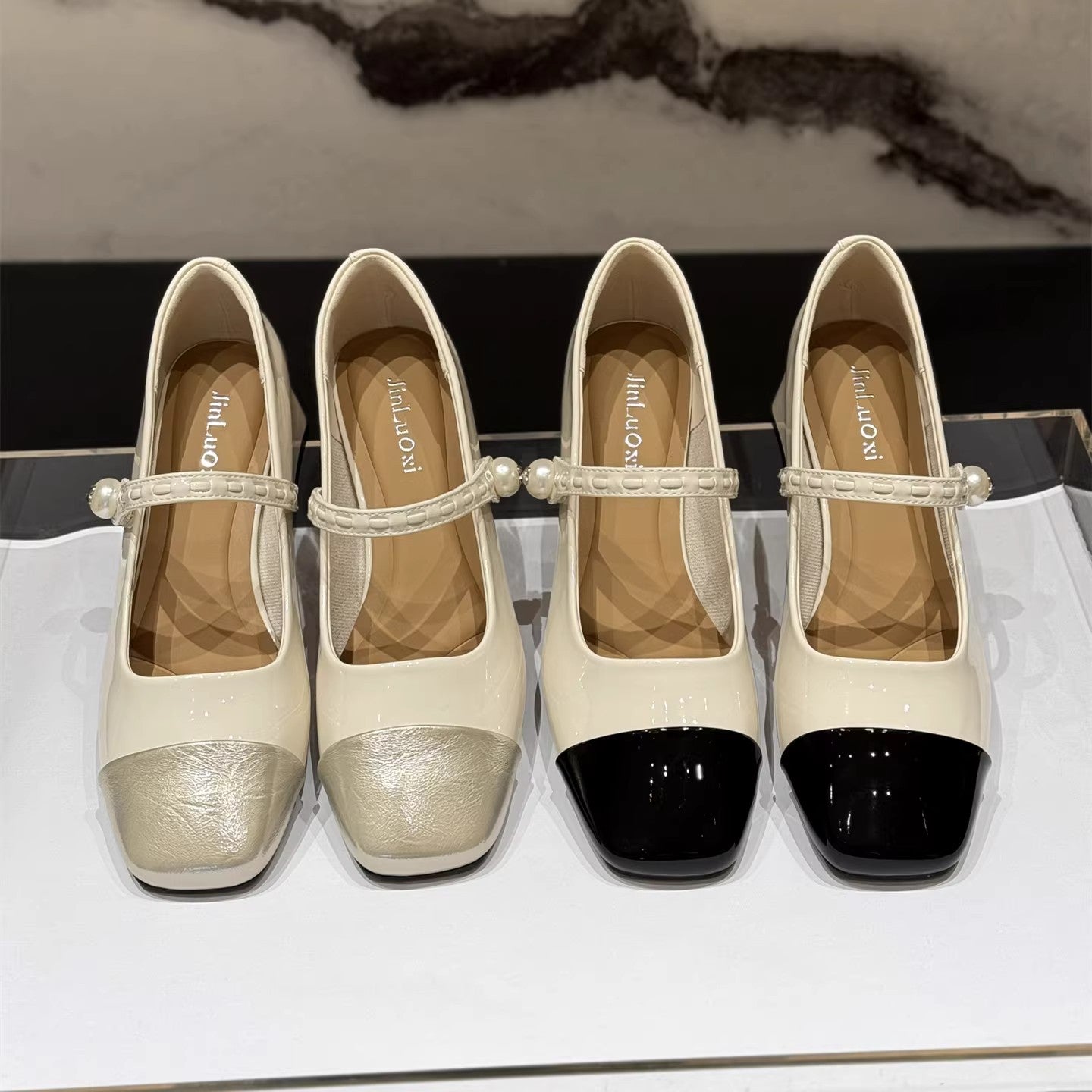 Damen elegante Mary Janes mit modischem Riemen und glänzender Vorderkappe R&B