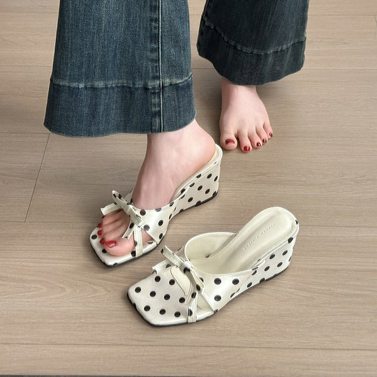 Damen elegante Mules mit gepunktetem Design und zartem Schleifenakzent R&B