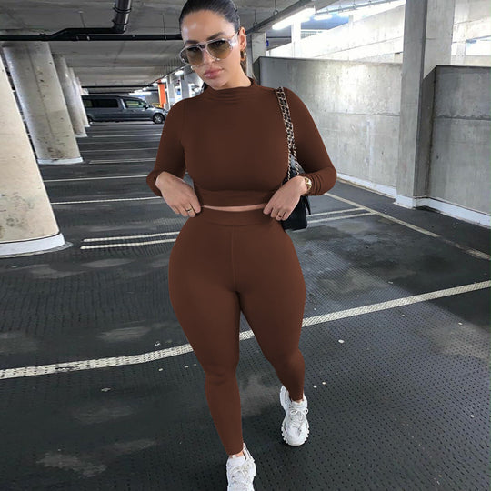 Damen Sportliches Set mit hochgeschlossenem Oberteil und enganliegenden Leggings R&B