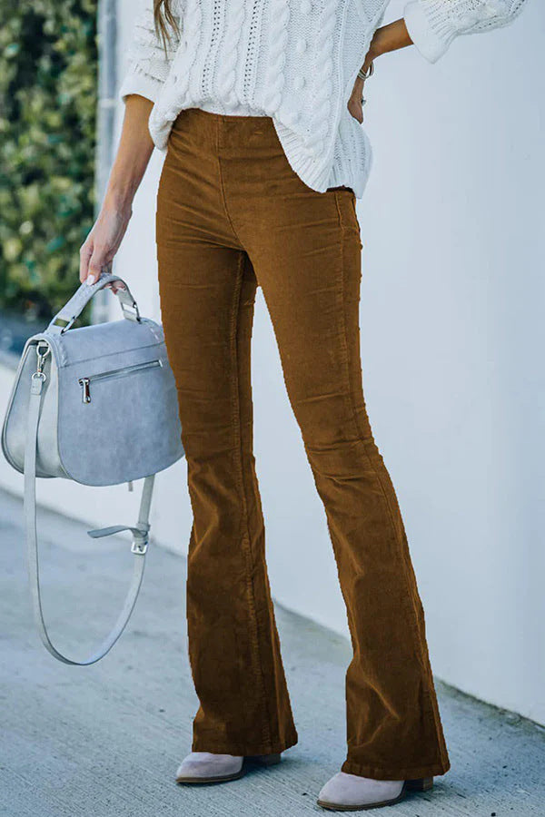 Damen Flared Jeans im eleganten 70er Jahre Stil R&B