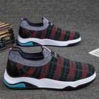 Damen Komfortable Slip-On Freizeitschuhe mit weichem Strick-Obermaterial und rutschfester Sohle