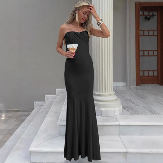 Damen Elegantes Abendkleid mit raffiniertem Cut-Out und fließendem Saum R&B