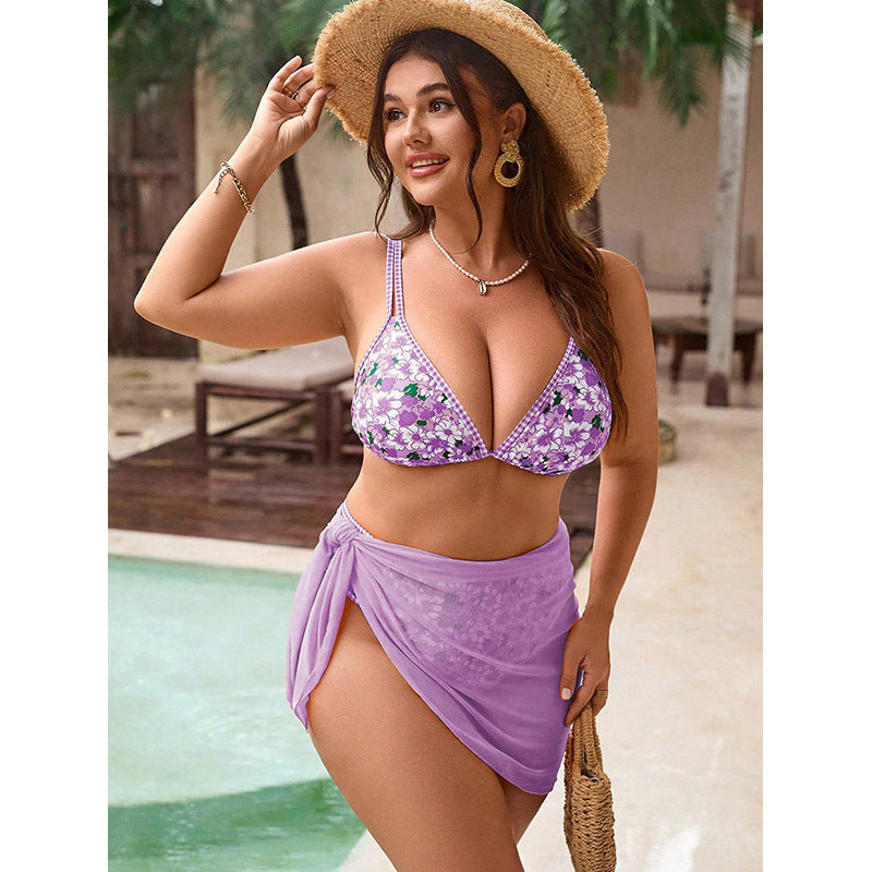 Damen Triangel-Bikini mit verspieltem Flower-Design und elegantem Wickelrock R&B