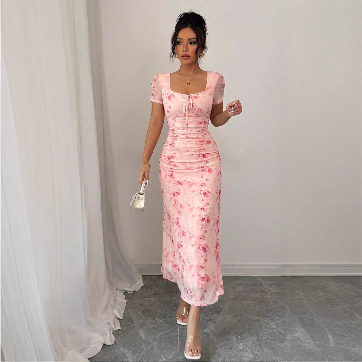 Damen Maxikleid mit floralen Mustern und dekorativem Wickeldetail R&B