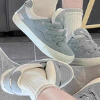 Damen Sneakers mit einzigartigem Schnürsystem und weicher Sohlenkonstruktion R&B