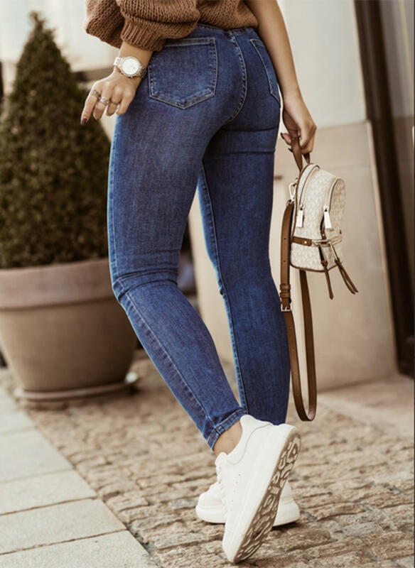 Damen High-Waist Jeans mit Knopfleiste und slim fit Schnitt R&B