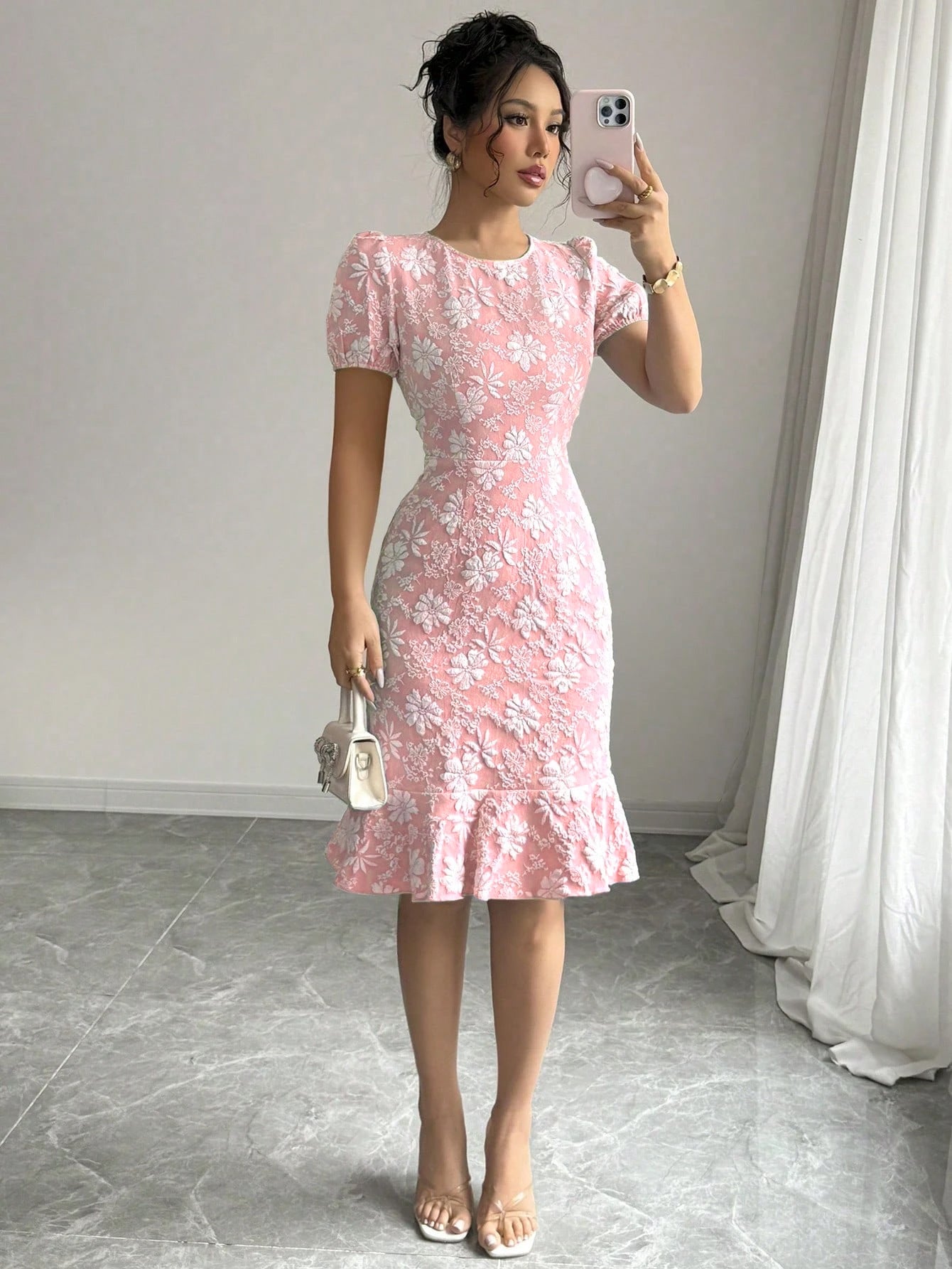 Damen Elegantes Blumenkleid mit Rüschensaum R&B