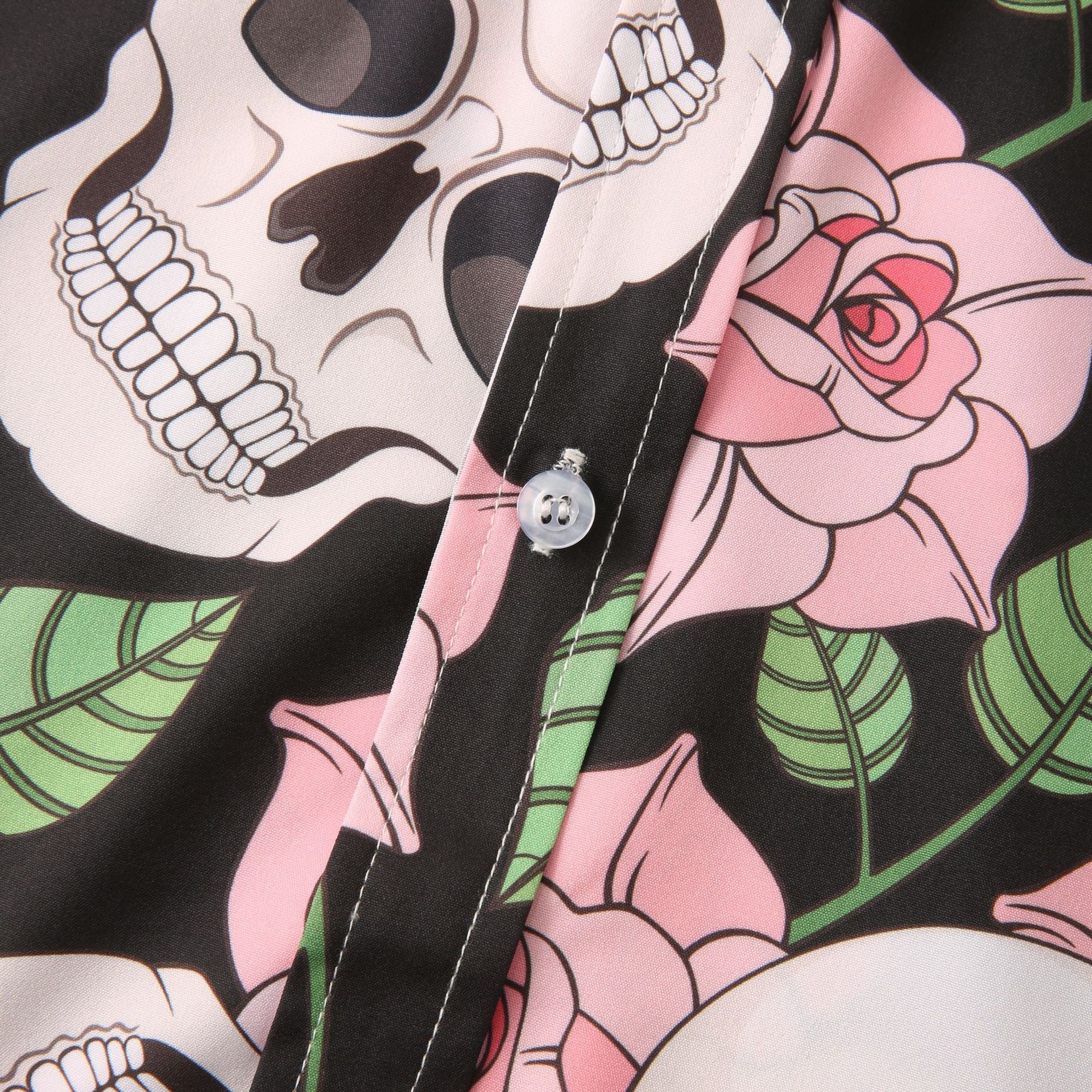 Herren Kurzarmhemd mit kreativem Totenkopf- und Blumenmuster  1757487585