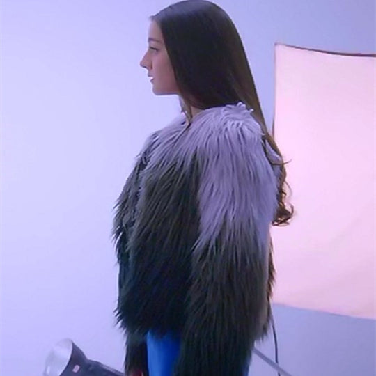 Damen Luxuriöse Kunstpelzjacke mit Statement-Kragen R&B