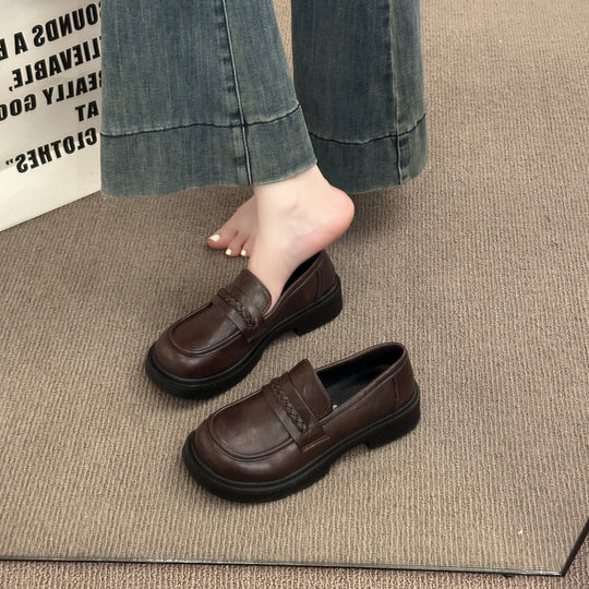 Damen modische Mokassins mit innovativem Plateau-Heel und dezenter Schnallenverzierung R&B