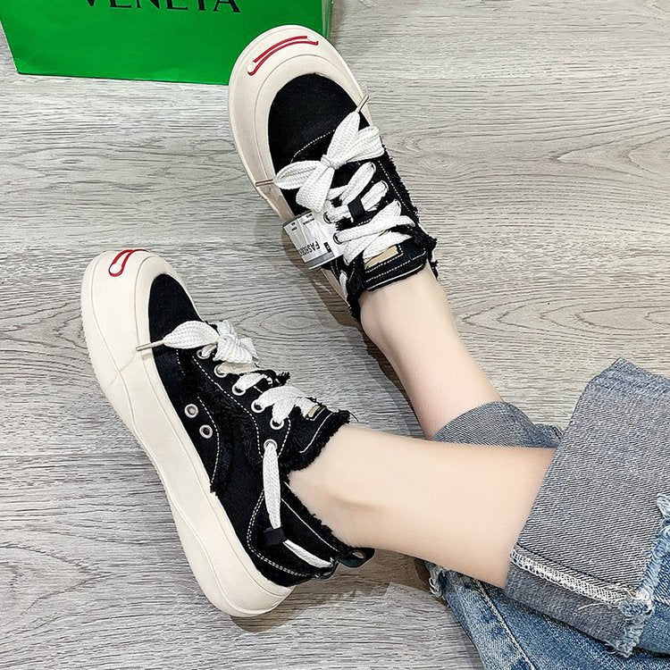 Damen Trendige Sneakers mit auffälligem Design und innovativer Schnürung R&B
