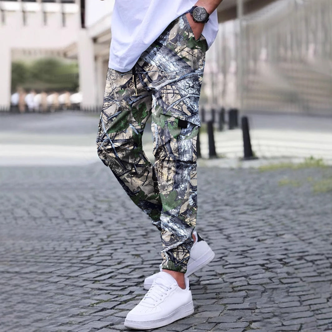 Herren Cargohose im angesagten Camouflage-Design mit elastischem Bund und praktischen Taschen R&B