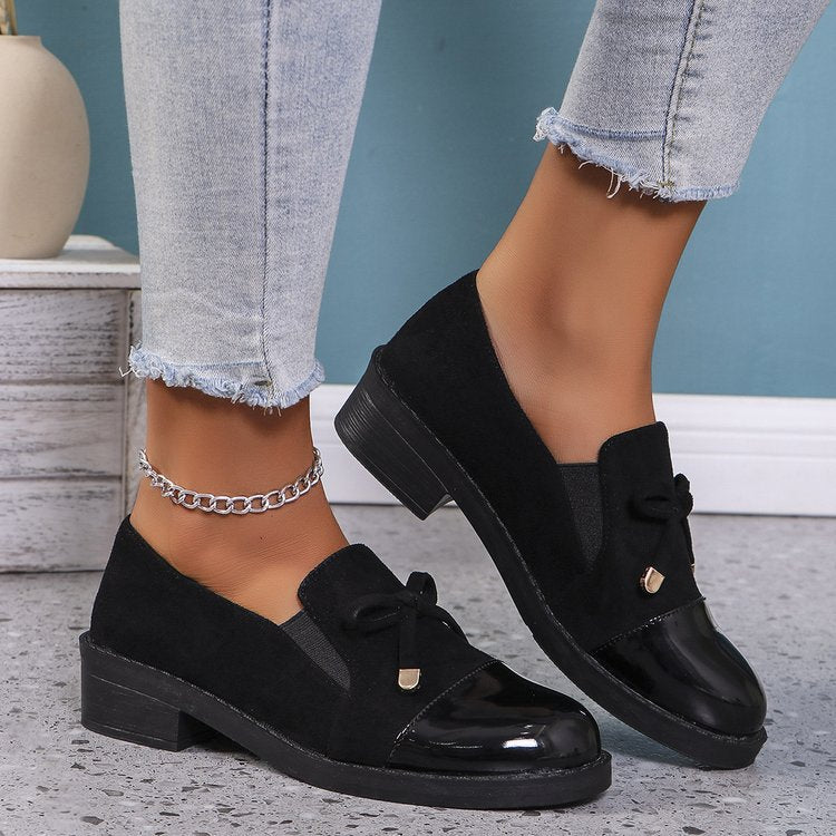 Damen elegante Mokassins mit modischem Schnürdesign und glänzendem Detail R&B