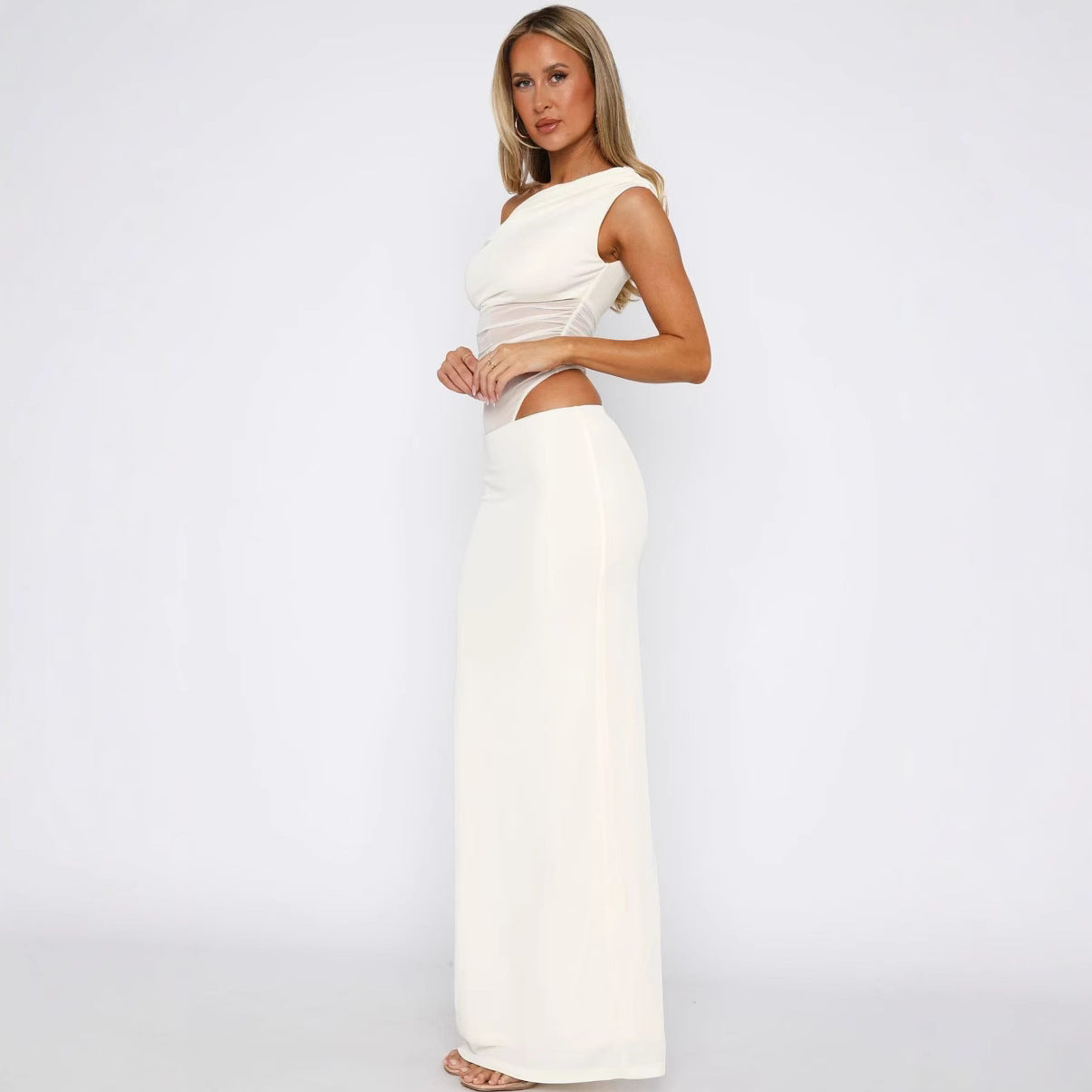 Damen Elegantes Maxikleid mit asymmetrischem Schnitt und transparenten Einsätzen R&B