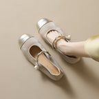 Damen Ballerinas mit elegantem Riemen und modischem Perlenschmuck