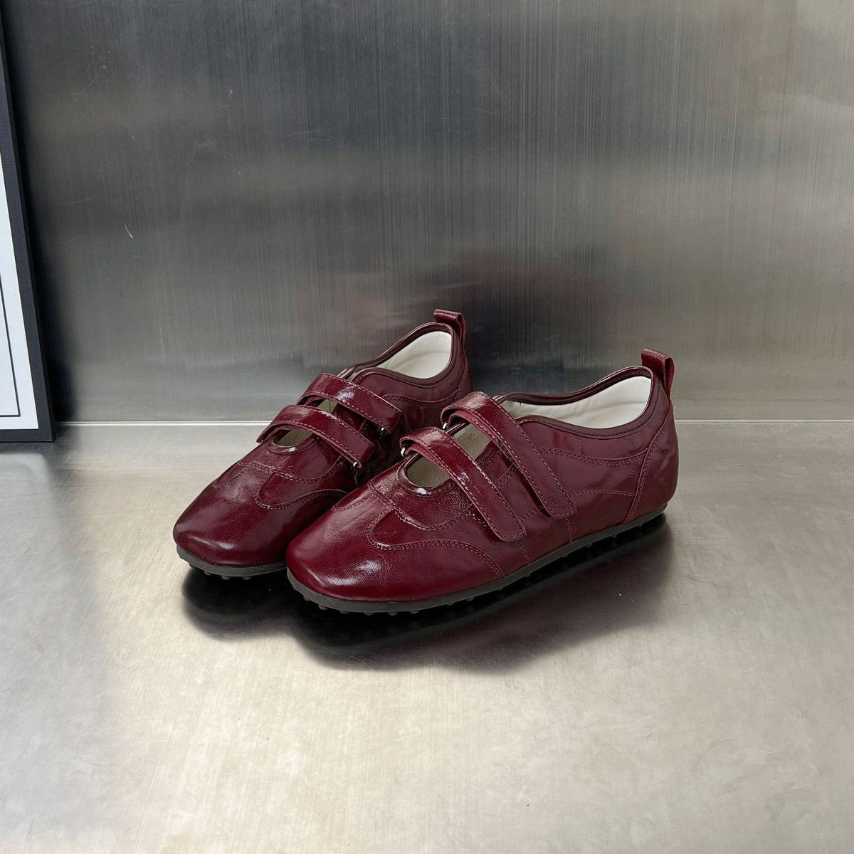 Damen Komfortable Clogs mit verstellbarem Klettverschluss und weichem Innenfutter R&B