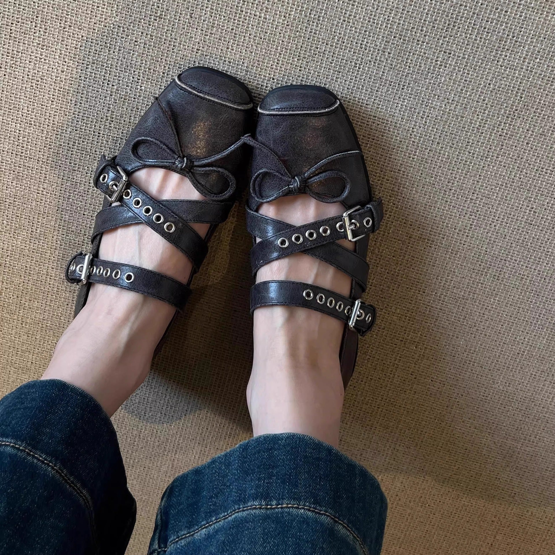 Damen Ballerina-Schuhe mit raffinierten Schnallen und elegantem Schleifendesign