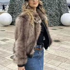 Damen Kunstfelljacke im eleganten Cropped-Design R&B
