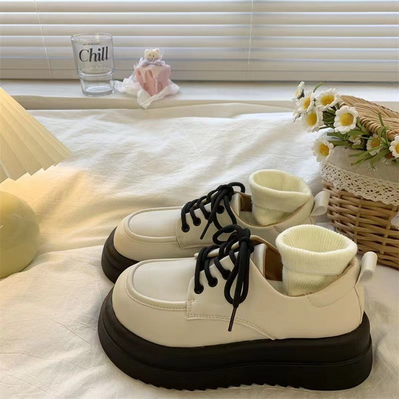 Damen Stilsichere Sneakers mit hohem Schaft von R&B