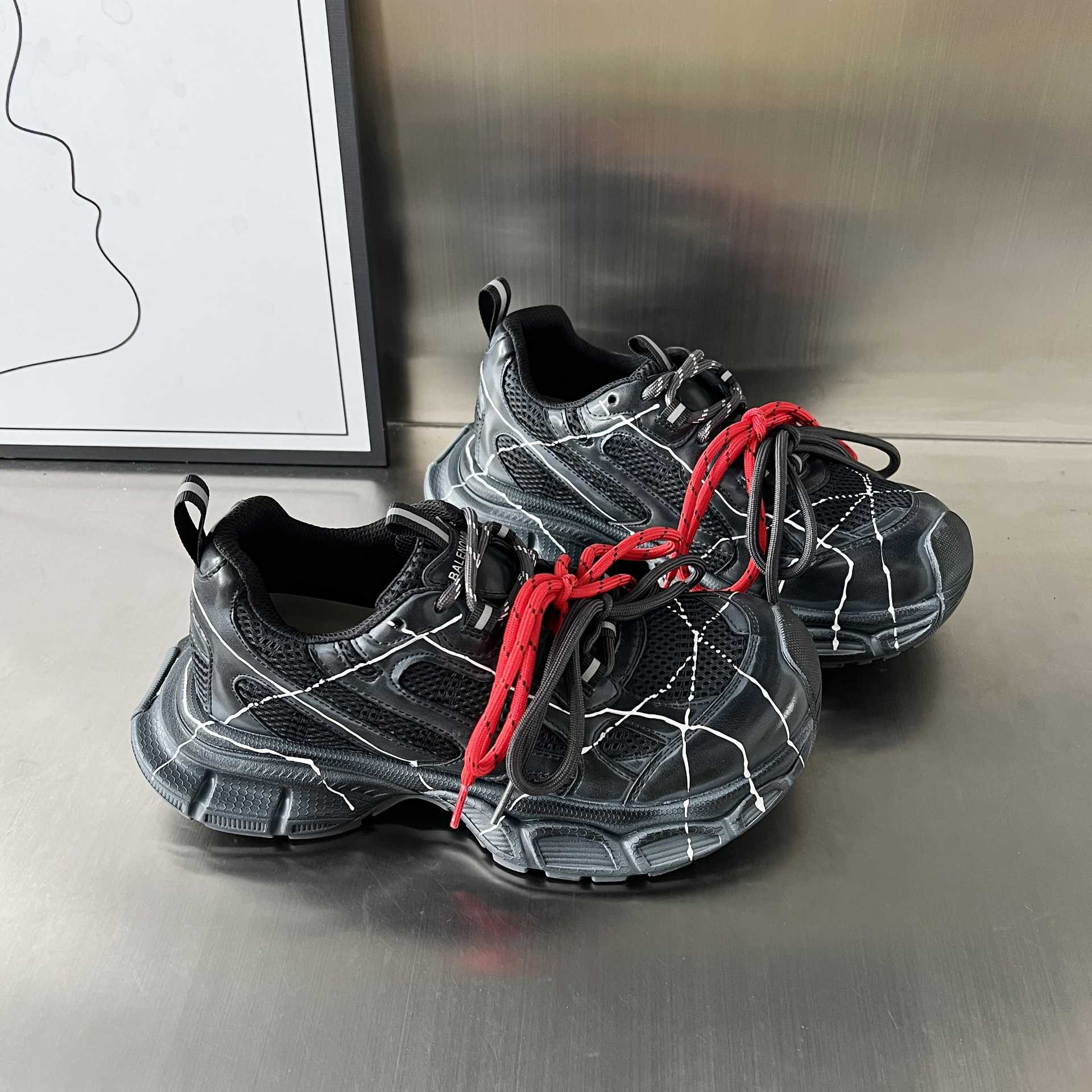 Damen Sportliche Laufschuhe mit innovativem Design und robustem Profil R&B