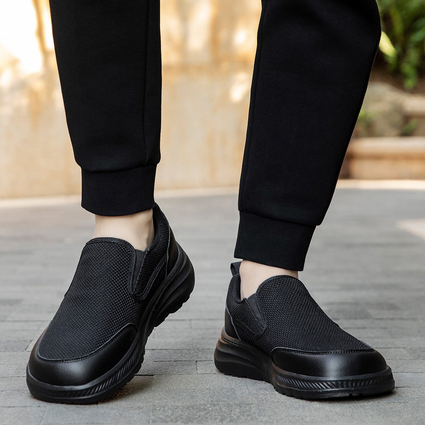 Damen Slip-On Freizeitsneaker mit atmungsaktiver Mesh-Oberfläche und rutschfester Sohle R&B