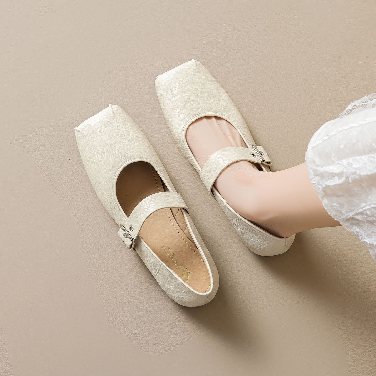 Damen Ballerinas mit modischem Riemenverschluss und orthopädischer Innensohle
