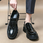 Damen lässige Slipper mit glänzender Lackoberfläche und robuster Sohle R&B