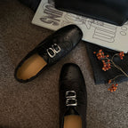 Damen klassische Schnürschuhe mit edlen Zierschnallen