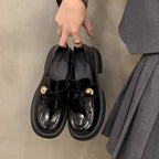 Damen eleganter Lackleder-Mokassin mit trendiger Schnalle R&B