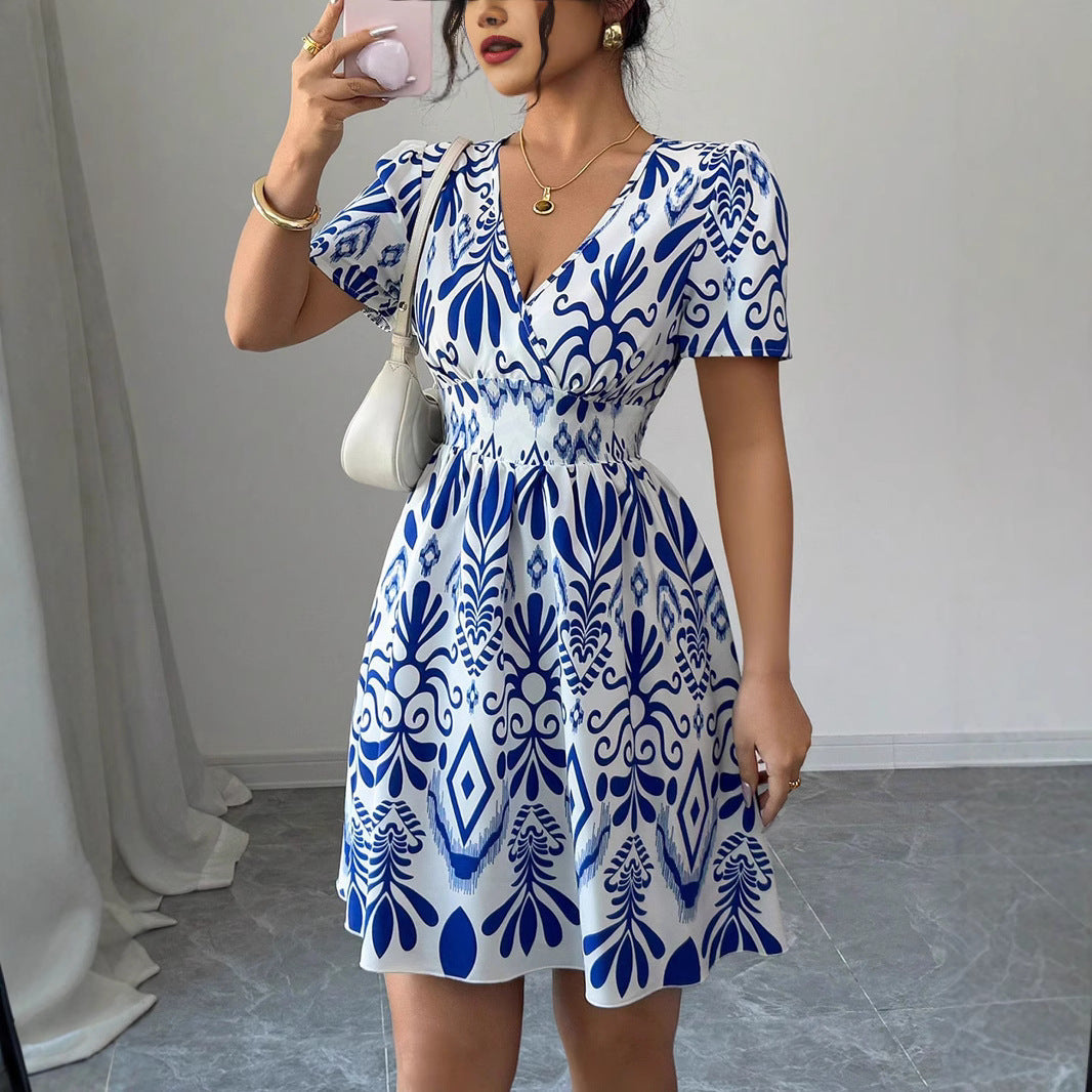 Damen Sommerliches Mini-Kleid mit elegantem V-Ausschnitt und floralen Mustern R&B