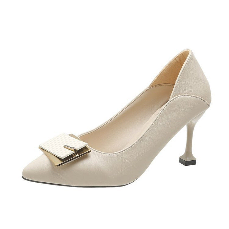 Damen elegante Pumps mit modernem Schmuckdetail R&B