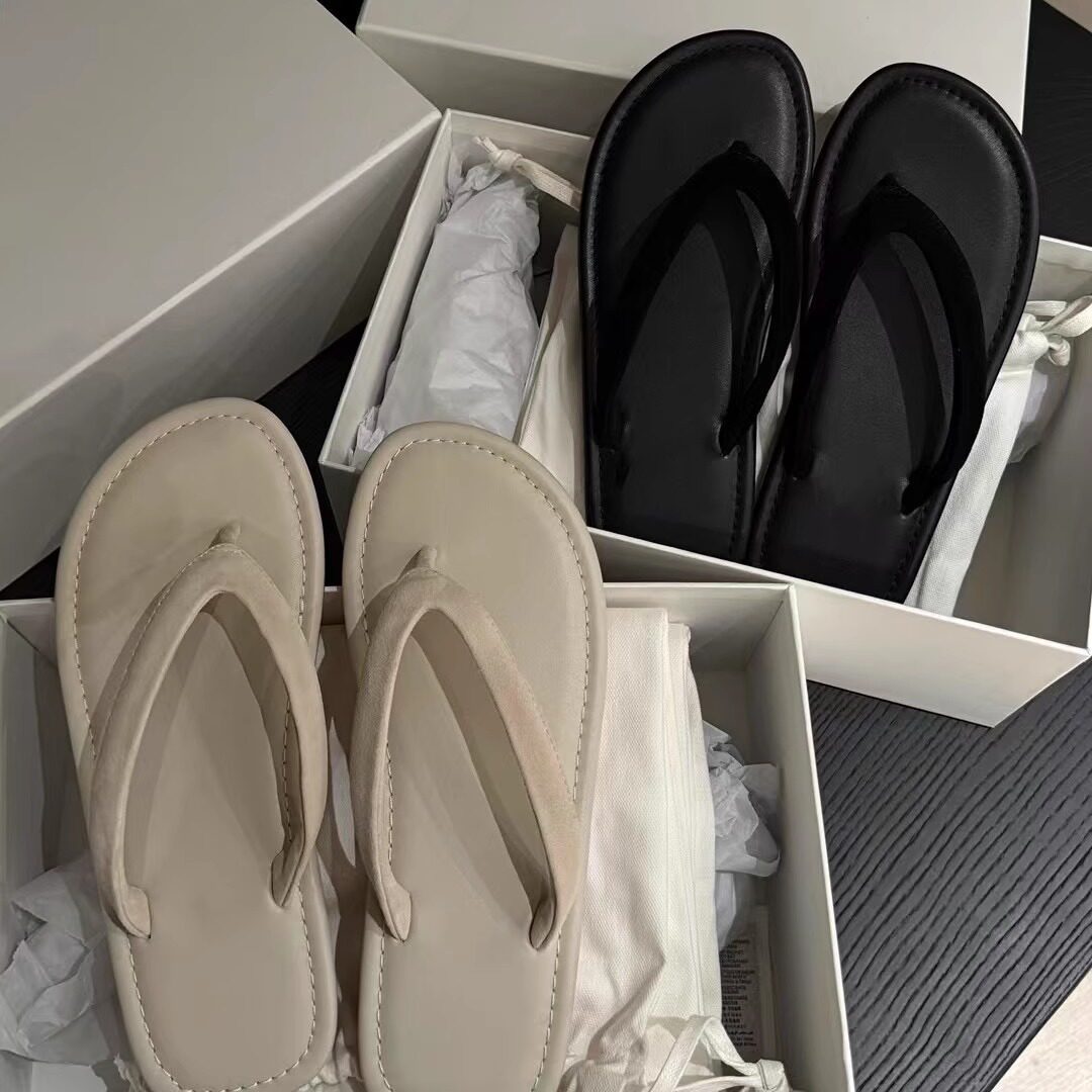 Damen Zehentrenner mit weich gepolsterter Sohle und elegantem Riemendesign R&B