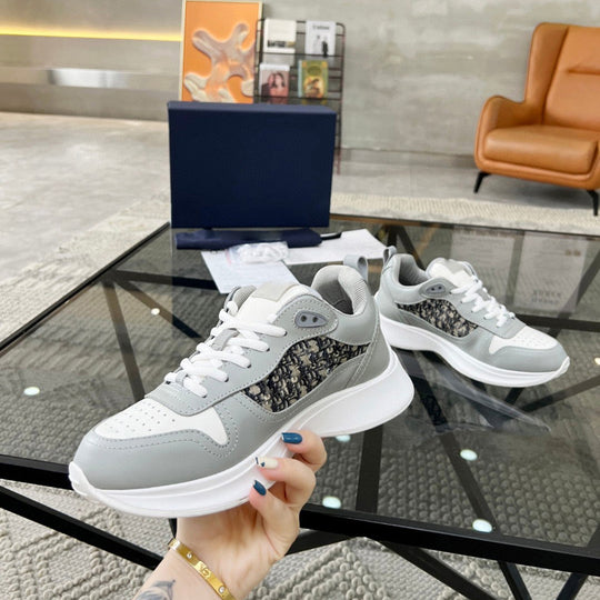 Damen Lifestyle Sneakers mit atmungsaktiver Mesh-Oberfläche und dämpfender Sohle R&B