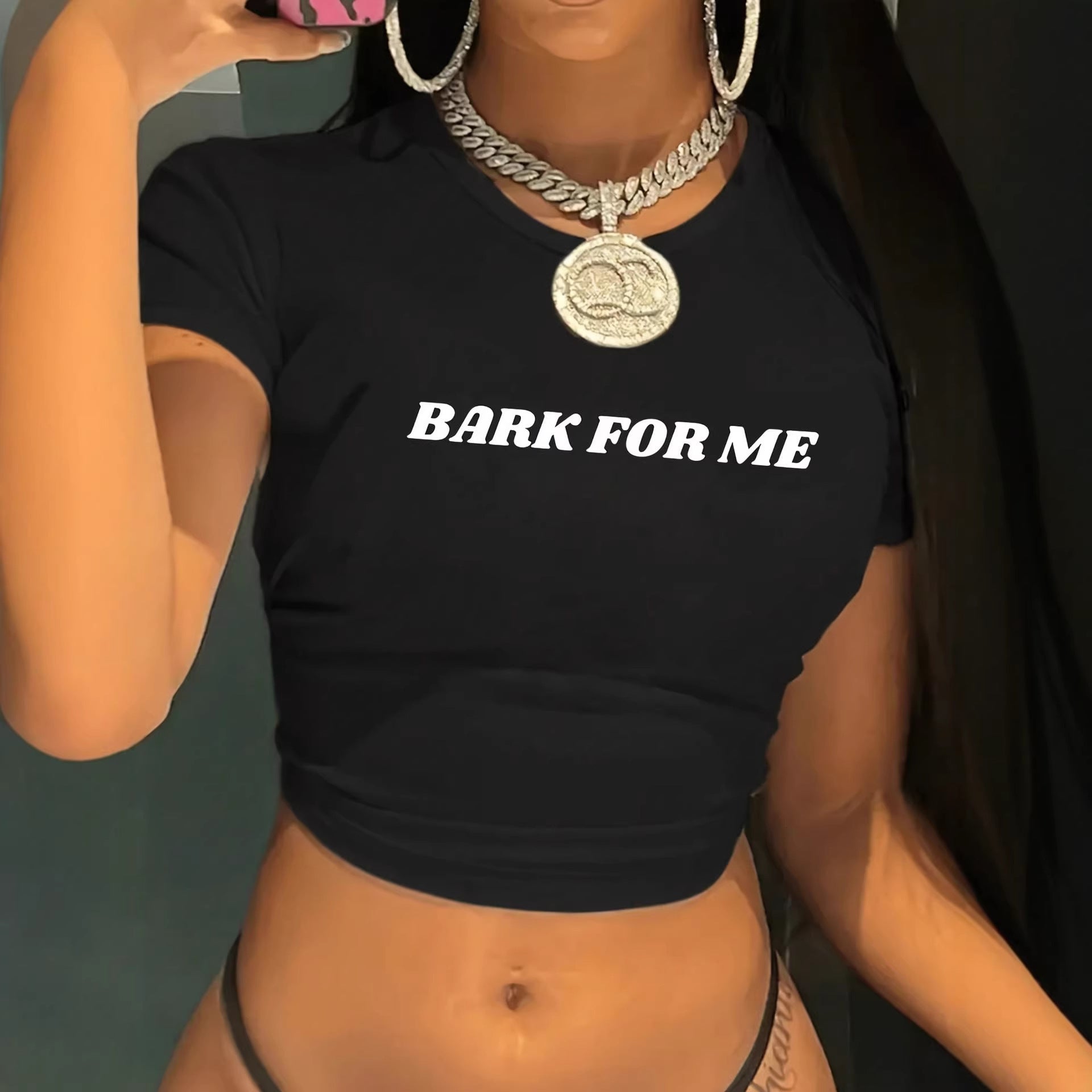Damen Kurzarm Crop-T-Shirt mit auffälligem Schriftzug R&B