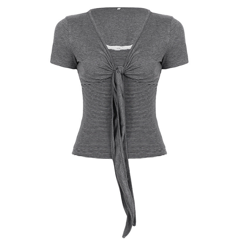 Damen kurzes T-Shirt mit Knoten-Detail und gestreiftem Design R&B