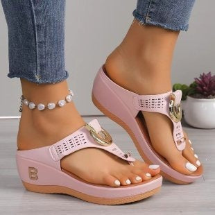 Damen Zehentrenner-Pantoletten mit modischem Riemendesign und eleganten Akzenten R&B