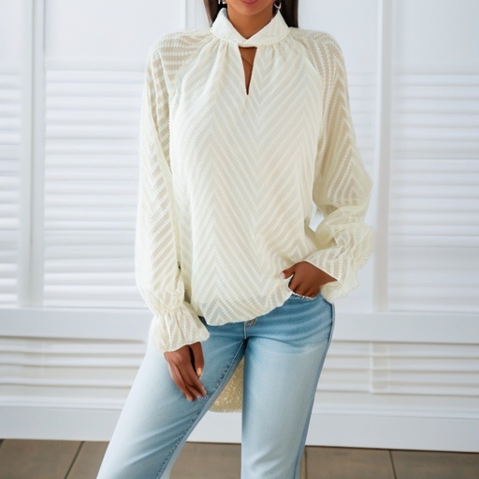 Damen elegante Bluse mit leicht transparenten Ärmeln und dekorativem Stehkragen R&B