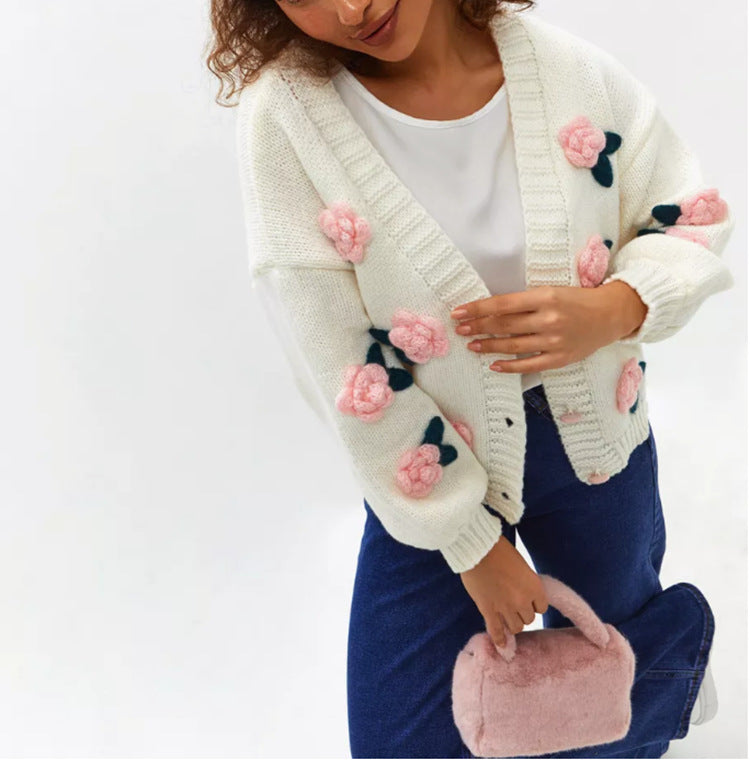 Damen Kuscheliger Strickcardigan mit floralen Applikationen und oversized Schnitt R&B