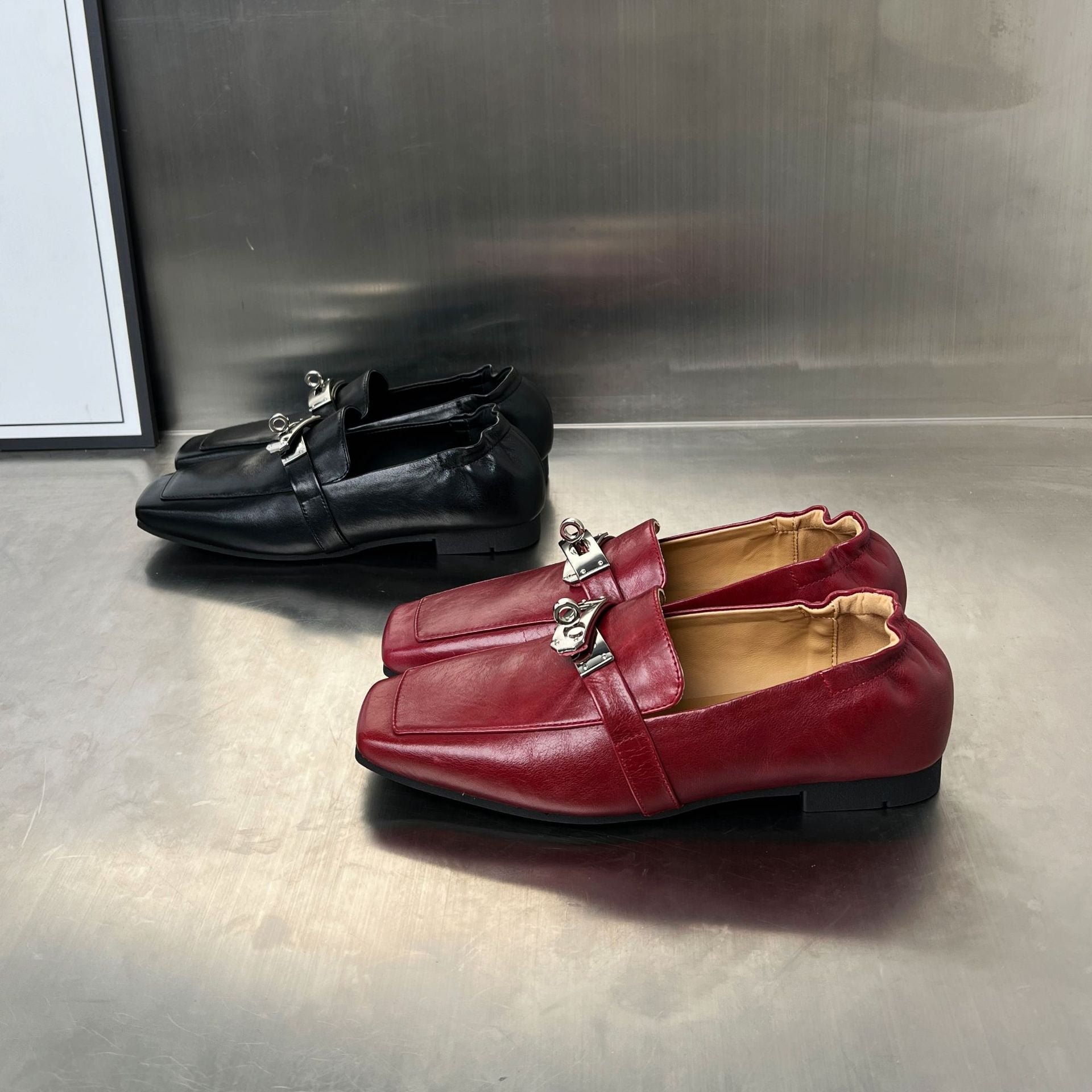 Damen Elegante Mokassins mit modischer Schnallenverzierung R&B