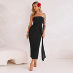 Damen Elegantes Wickelkleid mit taillierter Silhouette und schulterfreiem Design EB