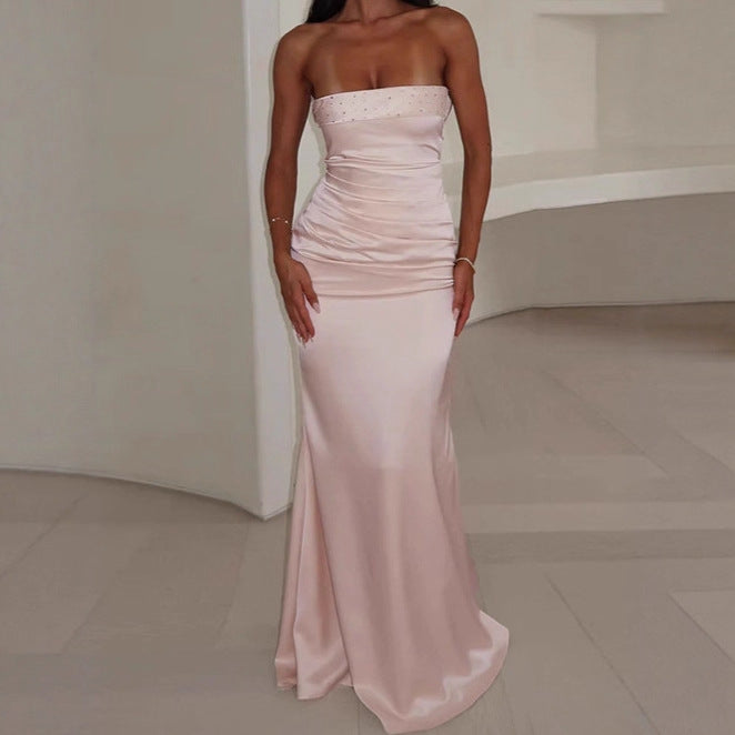 DamenElegantes strapless Abendkleid mit Rüschendetails R&B