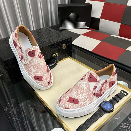 Damen Slip-On Sneaker mit verspieltem Druckdesign und komfortabler Sohle R&B