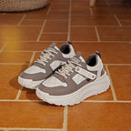 Damen Chunky Sneakers mit modernem Obermaterial und robustem Profil R&B