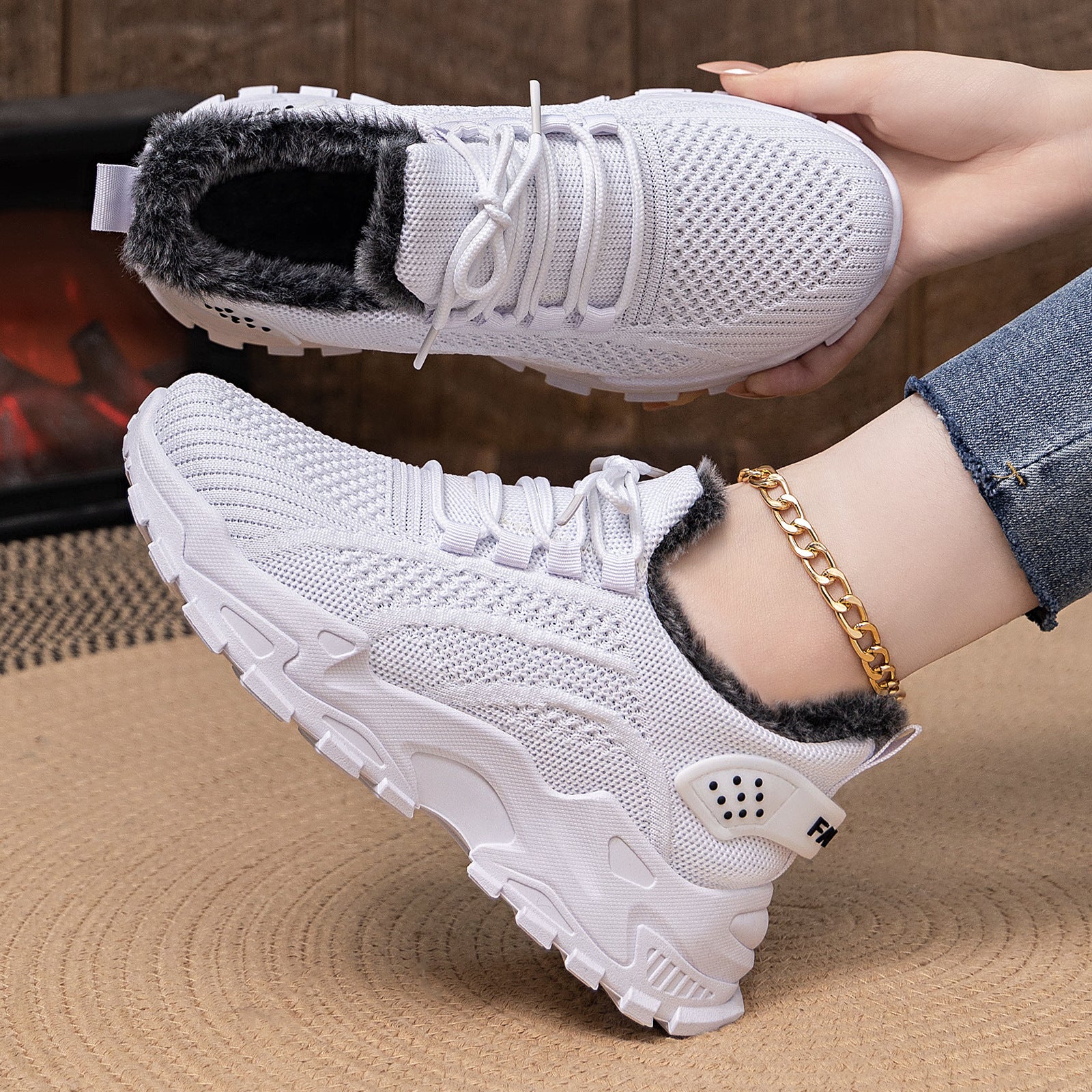 Damen Fleecegefütterte Sport-Sneaker mit rutschfester Sohle R&B
