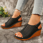 Damen Atmungsaktive Wedge-Sandalen mit floralem Cut-Out Design