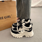 Damen Chunky Sneakers mit dicker Sohle und modischem Design
