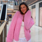 Damen Kuschelige Strickjacke mit oversized Passform und Knopfdetails R&B