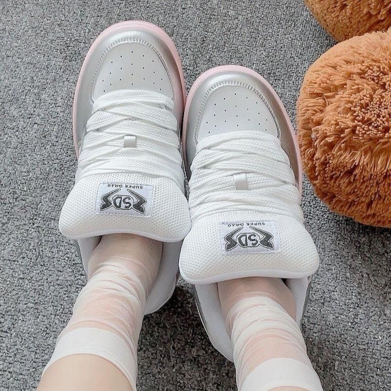 Damen Sportliche Sneakers mit atmungsaktivem Obermaterial und gepolsterter Sohle R&B