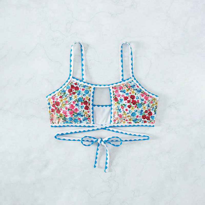 Damen Crop-Top Bikinioberteil mit floralem Design und verspielten BindR&Bändern R&B